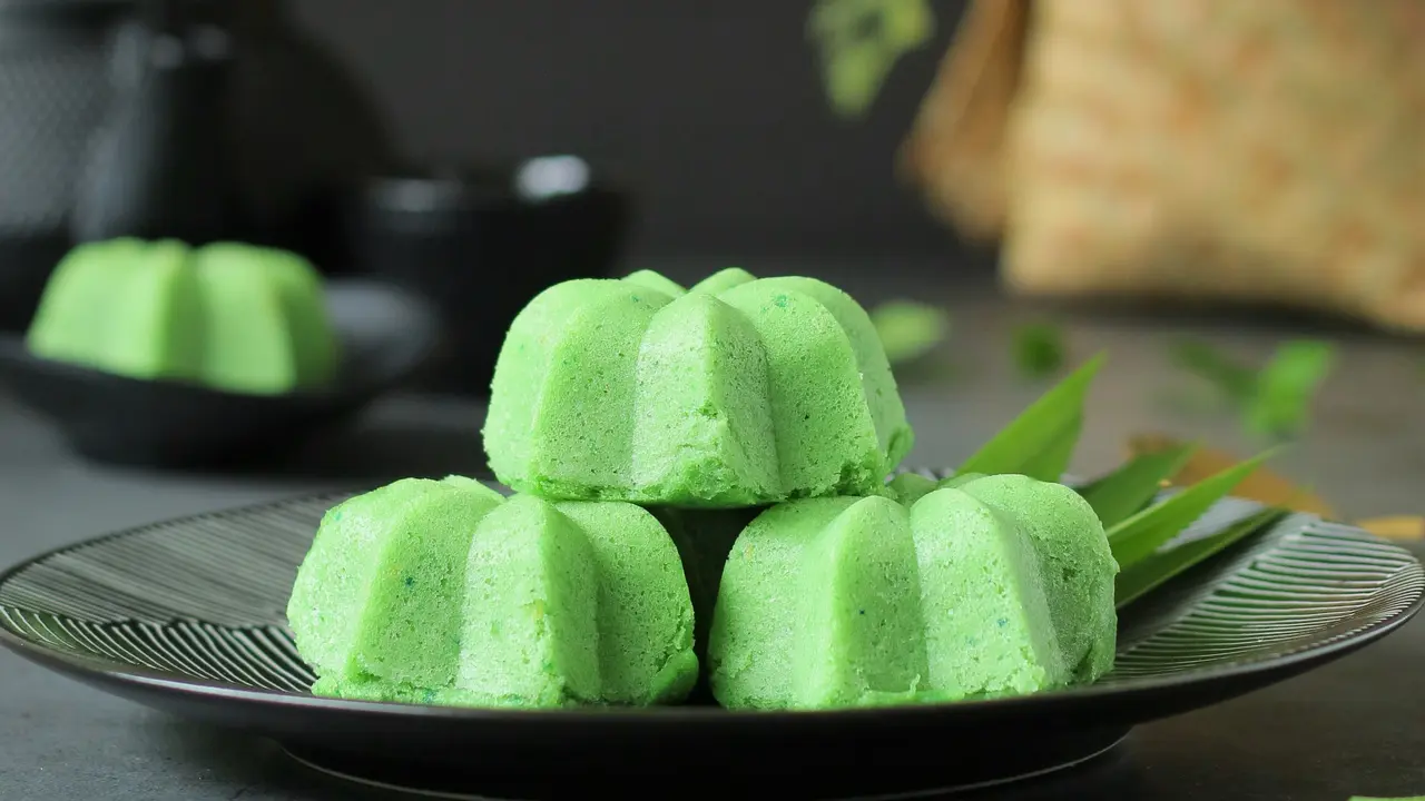 bolu sakura pandan