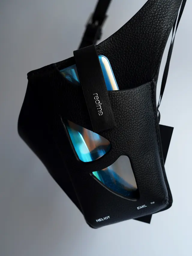 Kolaborasi realme X Heliot Emil