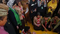 Menteri Kesehatan RI Nila Moeloek saat berkunjung ke SMK Negeri 1 Limboto di Kabupaten Gorontalo, Provinsi Gorontalo. (Foto: Liputan6.com/Fitri Haryanti Harsono)