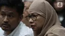 Sebelumnya, Jaksa Penuntut Umum (JKP) pada KPK mendakwa Karen Agustiawan melakukan pembelian LNG tidak sesuai dengan prosedur yang mengakibatkan kerugian negara. (Liputan6.com/Herman Zakharia)