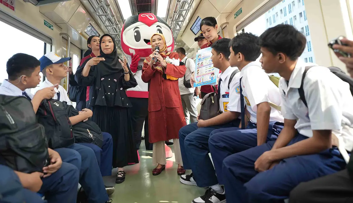 Sebanyak 50 murid penyandang disabilitas mengikuti edukasi kesehatan gigi dan praktik menyikat gigi di LRT Jabodebek rute Stasiun Halim–Stasiun Jatimulya, Selasa (28/7/2026). (Istimewa)