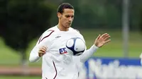  Debut Rio Ferdinand Ditandai Kekalahan
