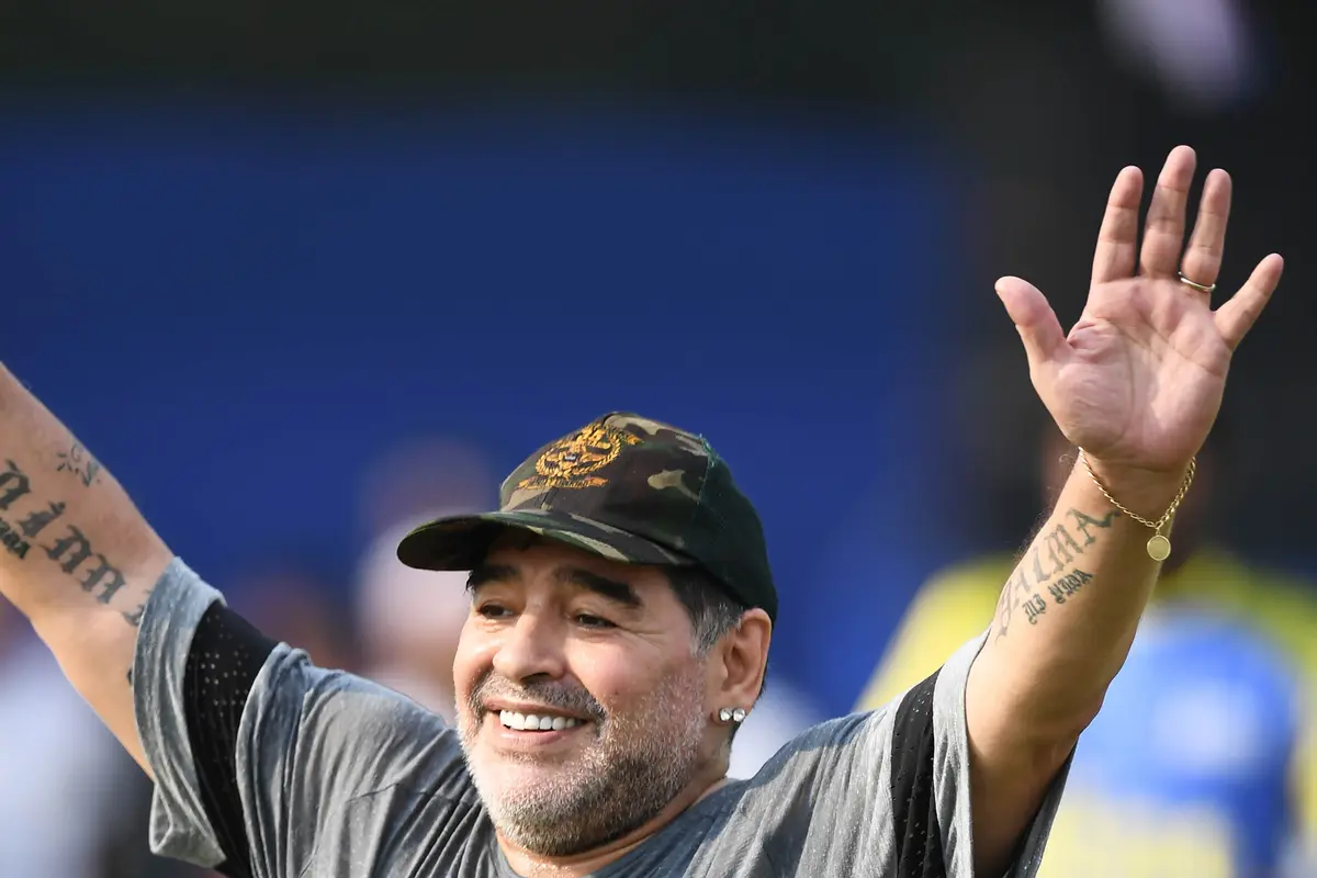 Maradona Kecewa Sevilla Pilih Mantan Pelatih AC Milan