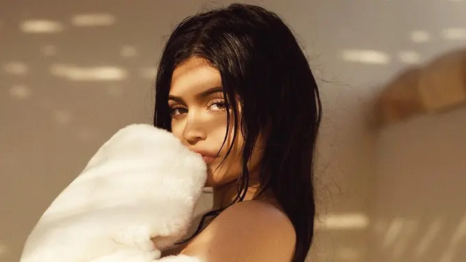 [Bintang] Kylie Jenner