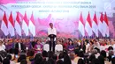 Capres nomor 01, Joko Widodo atau Jokowi memberi sambutan pada acara silaturahmi dengan para peserta Konferensi Gereja dan Masyakarat (KGM) dan pengurus PGI di Manado, Minggu (31/3). Kehadiran Jokowi dinilai selama ini menghargai hak-hak kelompok minoritas. (Liputan6.com/Angga Yuniar)