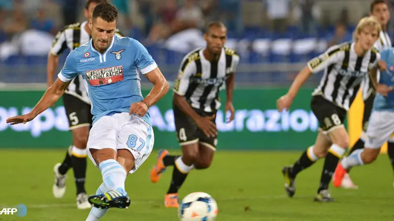 antonio-candreva-lazio-130826a.jpg