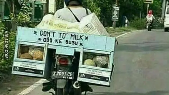 10 Potret Kocak Orang Jualan Pakai Tulisan Bahasa Inggris Ini kocak