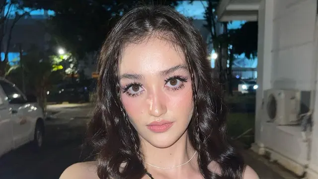 Nonton We The Fest 2022, Intip Penampilan Ranty Maria dengan Bulu Mata Cetar