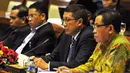Menteri Agama Lukman Hakim Saifudin saat rapat dengan DPR, Jakarta, Rabu (22/4/2015). Menag memastikan, ongkos ibadah haji tahun ini turun menjadi 2.717 dolar Amerika Serikat atau sekitar Rp33,9 juta per jemaah. (Liputan6.com/Andrian M Tunay)