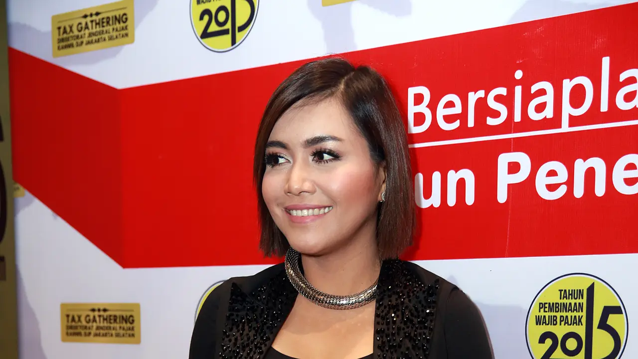 [Bintang] Denada