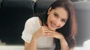 Jika Anda penikmat sinetron Si Doel Anak Sekolahan, pasti sudah tak asing dengan Maudy Koesnaedi. Pemeran Zaenab ini tetap terlihat awet muda di usia 43 tahun. (Foto: instagram.com/maudykoesnaedi)