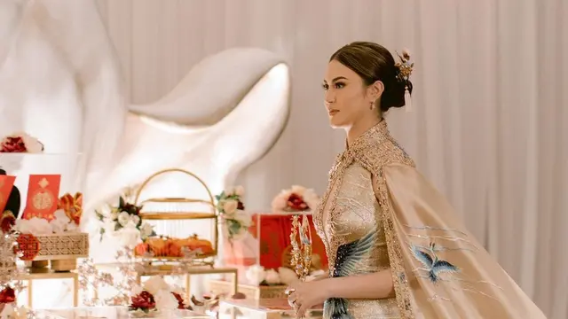 6 Momen Pertunangan Marcella Daryanani dan Kekasih, Kental Sentuhan Nuansa China