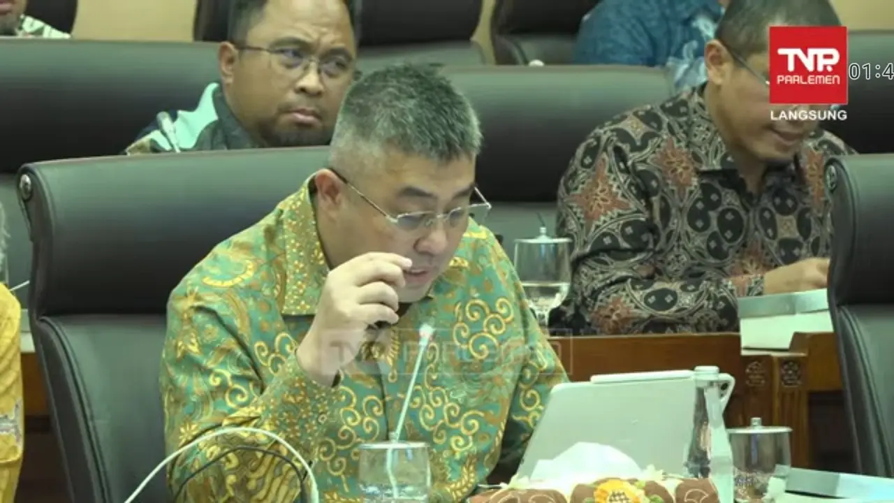 Wakil Direktur Utama Pertamina Patra Niaga, Achmad Muchtasyar saat Rapat Dengar Pendapat dengan Komisi XII DPR, Selasa (27/1/2026). (Foto: Liputan6.com/Arief RH)