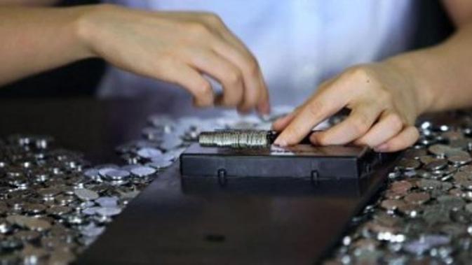 Ilustrasi menghitung uang koin | Via: kaskus.co.id