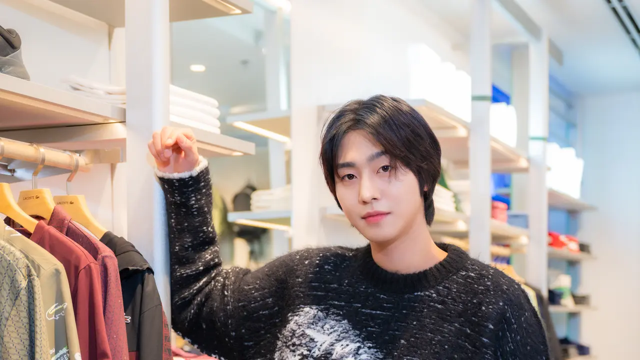 Pesona Membius Ahn Hyo Seop dengan Casual Sporty di Opening Lacoste Flagship Store Grand Indonesia