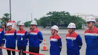 Wakil Menteri BUMN, Kartika Wirjoatmodjo melakukan kunjungan kerja ke Integrated Terminal Plumpang Pertamina dalam rangka memantau dan memastikan ketersediaan (stok) serta distribusi BBM di seluruh SPBU dalam posisi aman pada hari Natal dan Tahun Baru.