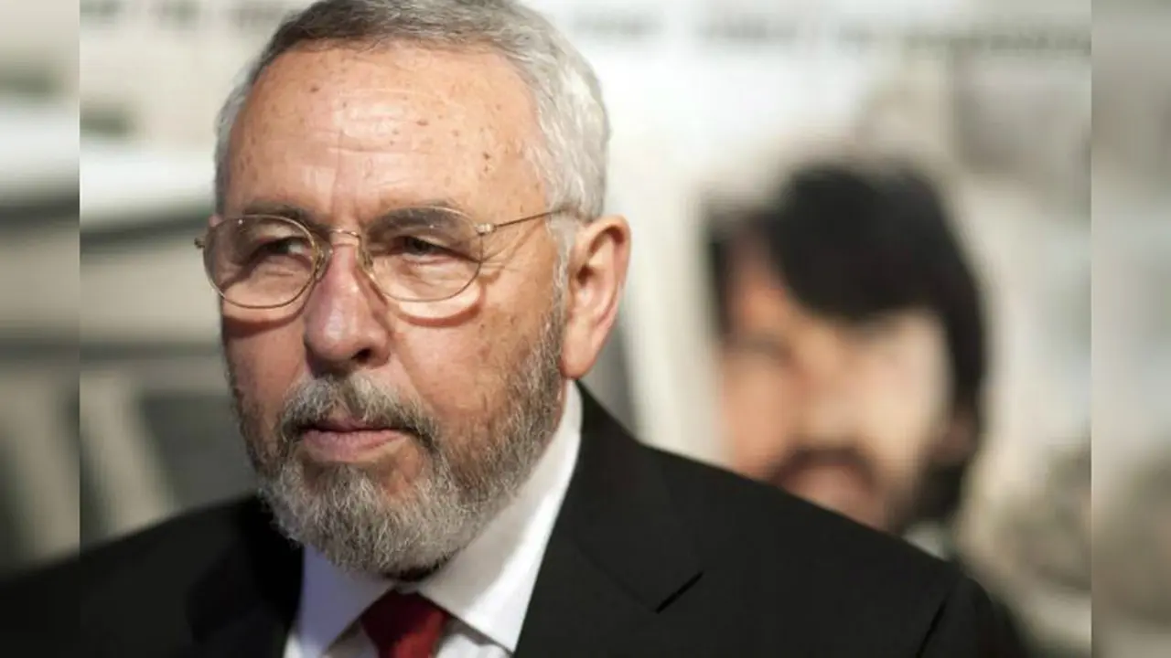 Tony Mendez (AP PHOTO / Cliff Owen)