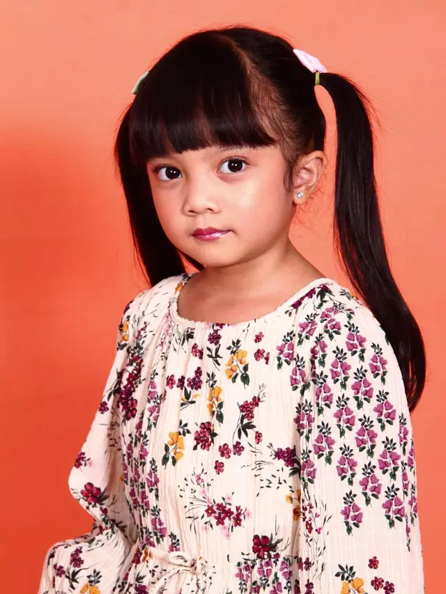 7 Potret Dominique Regina Tambunan, Pemain Dewi Rindu yang Menggemaskan