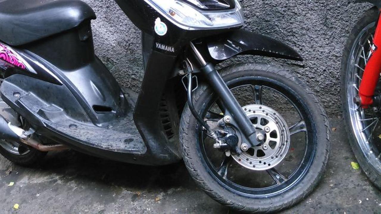 Shockbreaker depan Yamaha Mio