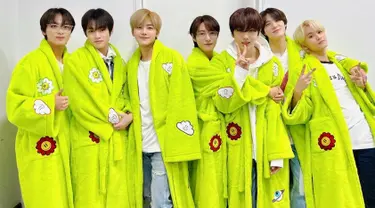 NCT Dream kembali lagi ke Indonesia untuk melakukan konsernya pada 4-6 Maret 2023 mendatang. Bahkan, jelang kedatangan boygrup asuhan SM Entertainment ini, tak sedikit para penggemar, NCTzen yang ikut bereuforia melalui media sosial. (Liputan6.com/IG/@nct_dream)