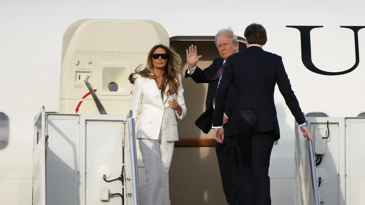 Busana Putih-putih Melania Trump Jelang Inagurasi Donald Trump Sebagai Presiden AS Kedua Kalinya