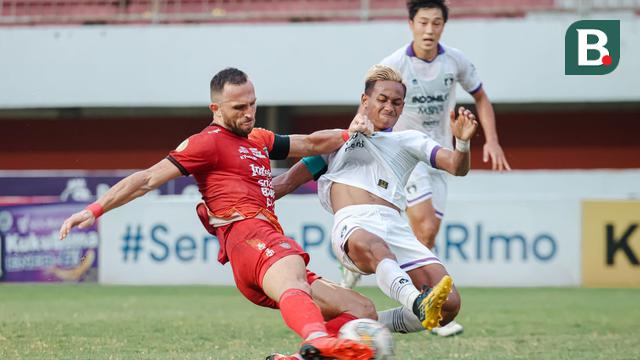 Bali United Vs Persita Tangerang