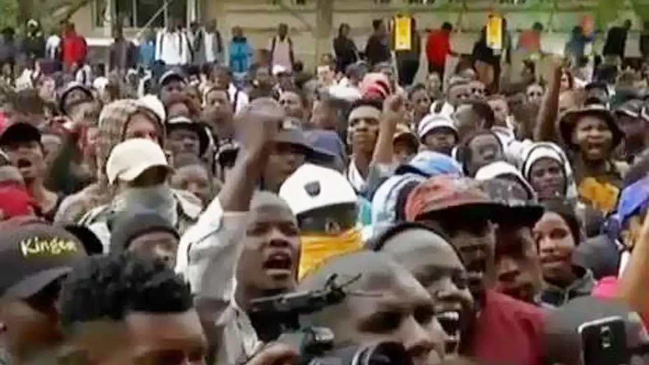 Jendela Dunia: Uang Kuliah Mahal, Mahasiswa di Afrika Unjuk Rasa