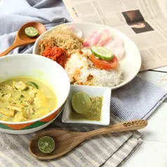 Soto ayam santan (sumber: Raphiell Alfaridzy/unsplash)