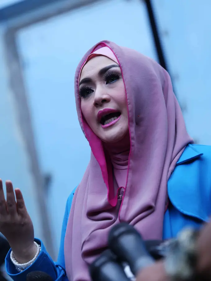 [Bintang] Eddies Adelia