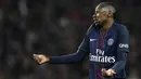 4. Blaise Matuidi (Paris St Germain) - Gelandang yang kontraknya habis tahun 2018 ini ditaksir situs Transfermarkt memiliki harga jual 30 juta euro. (AFP/Franck Fife)