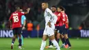 Real Madrid gagal mengejar ketinggalan di babak kedua. Hingga akhir pertandingan skor 1-0 tidak berubah. (FRANCK FIFE/AFP)