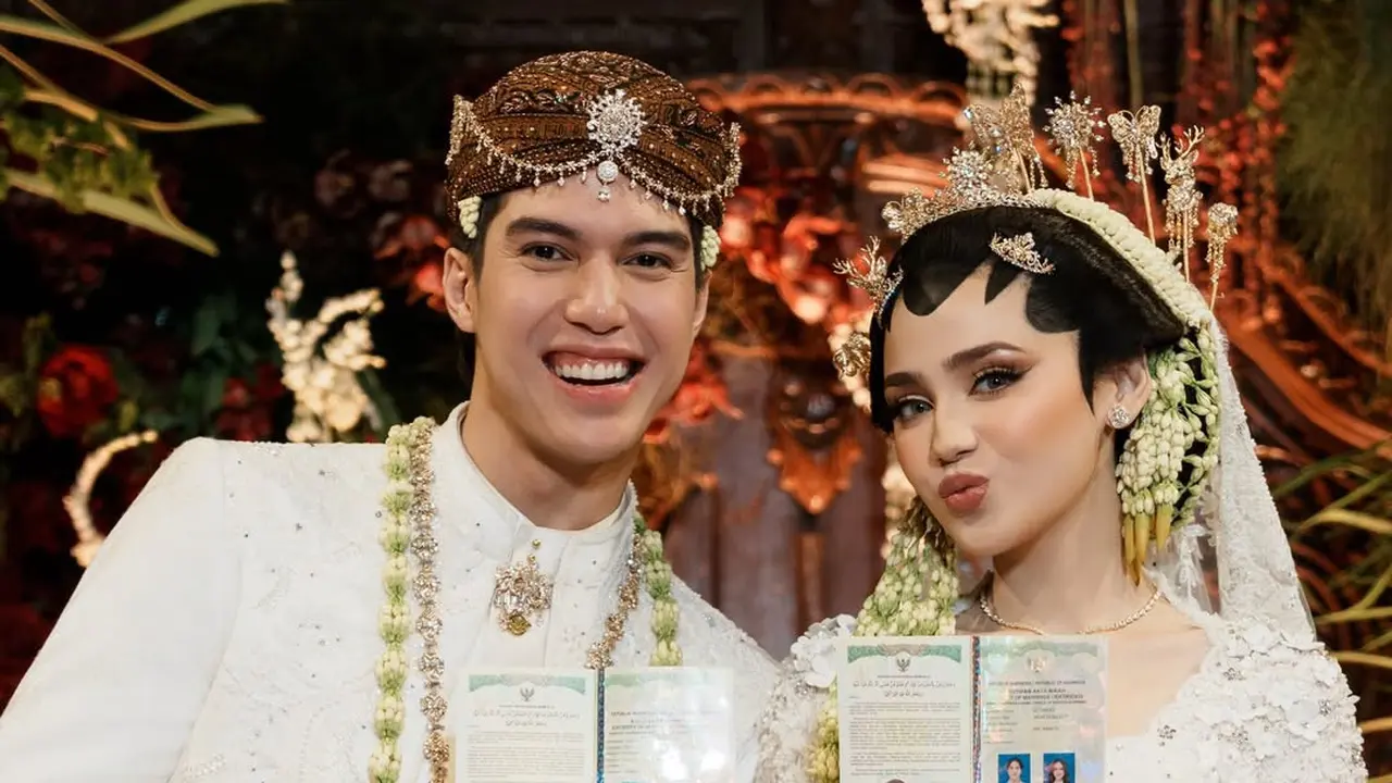 El Rumi dan Syifa Hadju