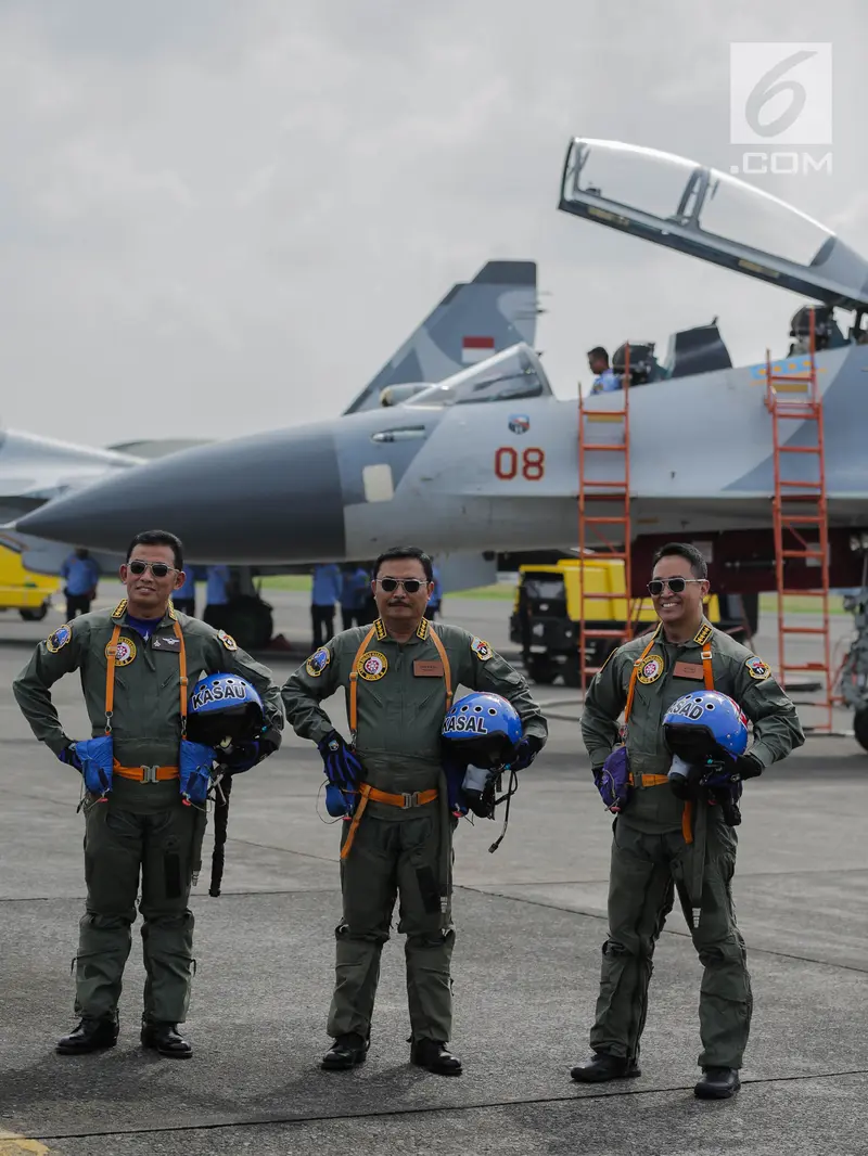 KSAU, KSAD, dan KSAL Joy Flight Naik Sukhoi SU-30