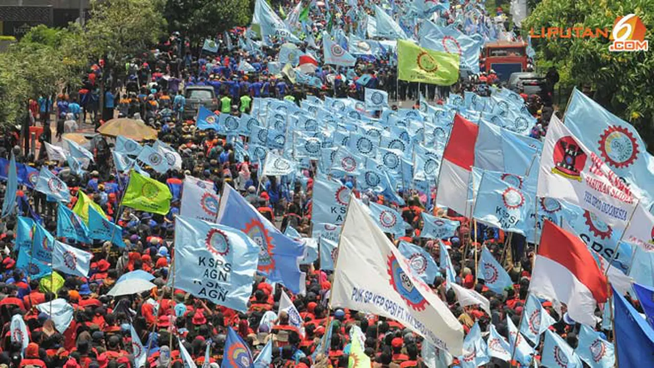 demo-buruh-131021c.jpg