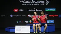 Ganda campuran China, Zheng Siwei/Huang Yaqiong sukses memenangi ajang Indonesia Open 2022 di Istora Senayan, Jakarta, Minggu (19/6/2022). (Bola.com/Bagaskara Lazuardi)