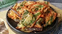 Resep tempura sayuran, gorengan ala Jepang yang cocok jadi menu buka puasa. (dok. Cookpad @Ayu_MamaAura)