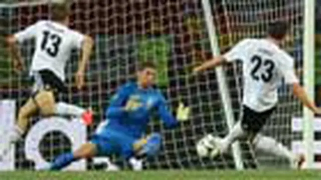 Jerman Seret Belanda ke Tubir Jurang