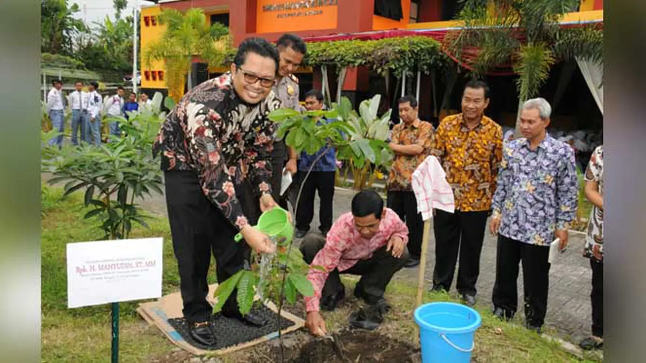 Mahyudin: Imigrasi Perlu Awasi Tenaga Kerja Asing dari Cina