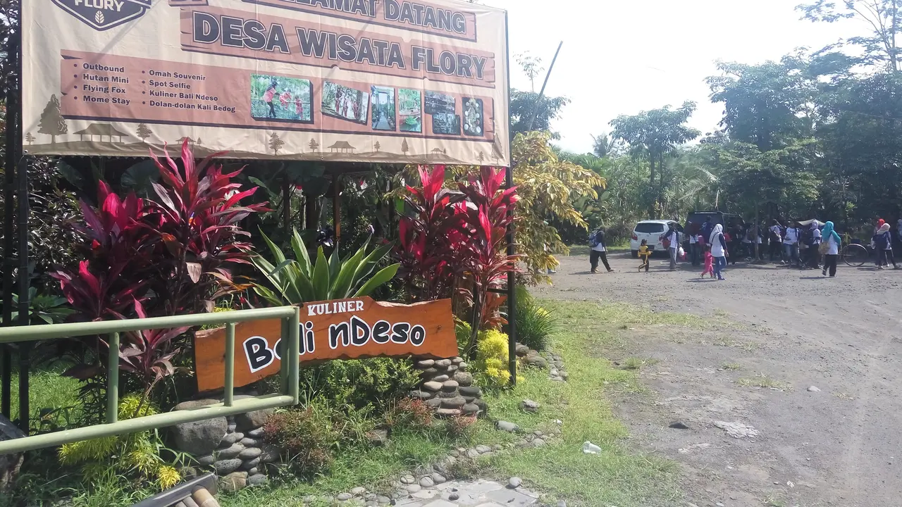 Kampung Flory