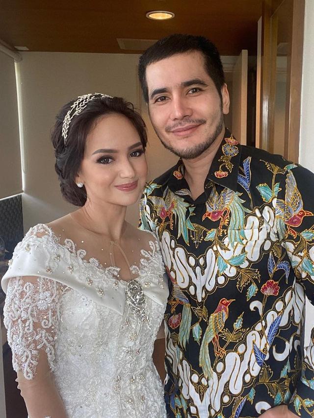 6 Momen Pernikahan Angelica Simperler Dan Mantan Suami Mendiang Saphira Indah Hot Liputan6 Com