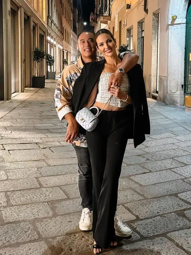 Nia Ramadhani saat Liburan ke Italia Bersama Suami. [@ramadhaniabakrie]