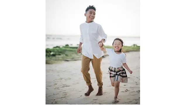 Momen Kedekatan Thalia Onsu dan Betrand Peto (sumber: instagram/@ruben_onsu)