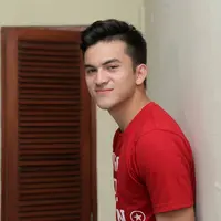 Bintang film London Love Story 2 itu juga mengaku geli dengan sifat Dito. Apalagi seorang cowok yang harus selalu steril. Tapi, peran yang pernah dilakoninya itu merupakan peran yang unik. (Nurwahyunan/Bintang.com)