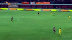 Berita video momen gol fantastis pemain Bali United, Yabes Roni, saat membobol gawang Bhayangkara FC dalam lanjutan Shopee Liga 1 2019, Selasa (21/5/2019).
