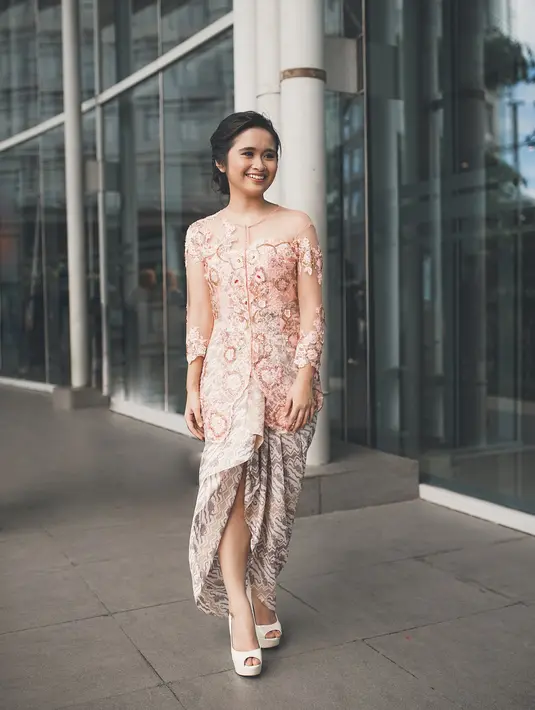 Gritte Agatha dikenal sebagai artis Indonesia yang punya style tomboi. Meskipun jarang mengenakan pakaian yang terbuka, akan tetapi ia tetap terlihat manis. (Foto: instagram.com/gritteagathaa)