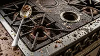 7 Cara Membersihkan Kompor Gas yang Berkerak Tebal dan Menghitam agar Masak Makin Nyaman