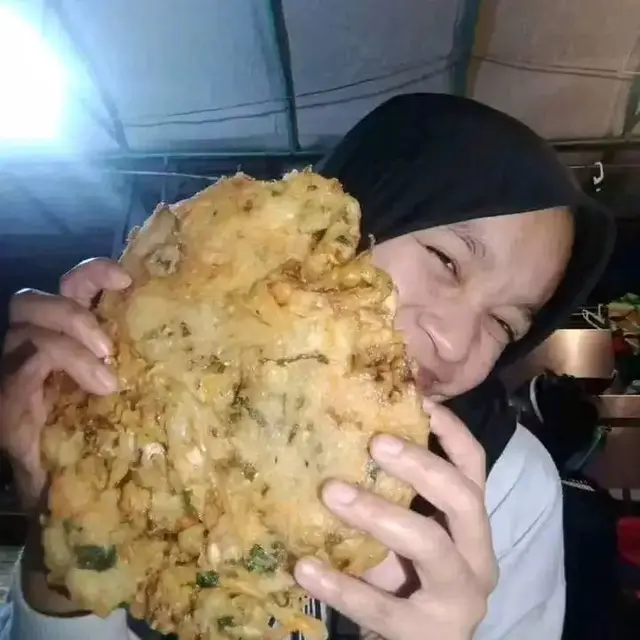 6 Potret Lauk Jumbo Ini Bikin Bingung Cara Habiskan, Nasinya Cuma Sedikit