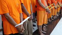 Preman dan Anggota Ormas yang Ditangkap Polda Banten. (Jumat, 09/05/2025). (Yandhi Deslatama/Liputan6.com).