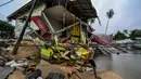 Banjir besar yang terjadi tahun ini disebut-sebut menjadi yang terburuk dalam satu dekade terakhir. (MOHD RASFAN/AFP)