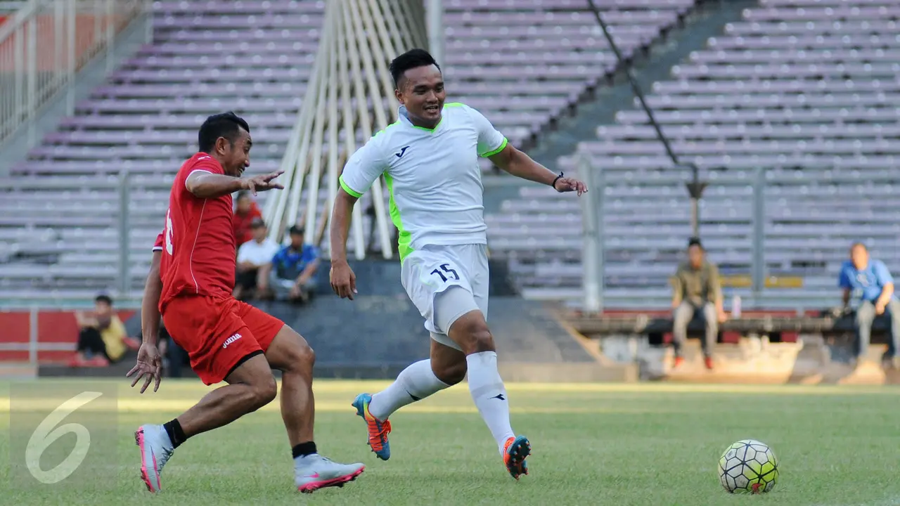 20150729-Isi Kekosongan, Sejumlah Pemain ISL Berlatih Bersama-Jakarta-Firman Utina 1